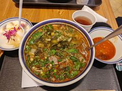 -云阿蛮云南生烫牛肉米线(奉贤路店)