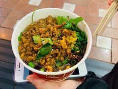 -八一路好吃街(雨田商务大厦店)