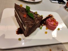 -YUE·6·西式融合餐厅(外滩六号店)
