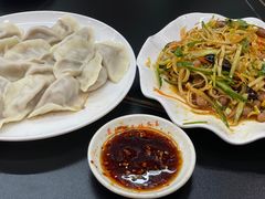 -东北四季饺子王(华山路店)