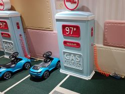 -奈尔宝·儿童乐园·亲子餐厅(华采天地店)