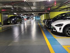 -金虹桥国际中心·停车场