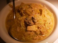 酸菜海蛎子炖冻豆腐-日丰园海肠水饺·老字号大连海鲜(和平广场店)