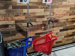 -胖东来生活广场(健康路店)