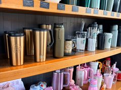 -星巴克(西安曲江银泰店)