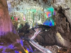 -巴马水晶宫