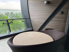 -上海滴水湖皇冠假日酒店
