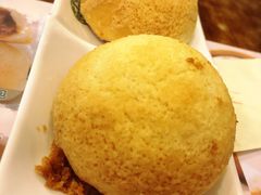 酥皮叉烧包-添好运点心专门店(深水埗店)