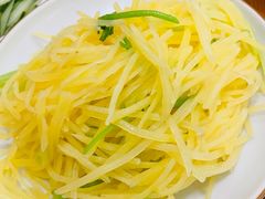炝土豆丝-老昌春饼(中央大街店)