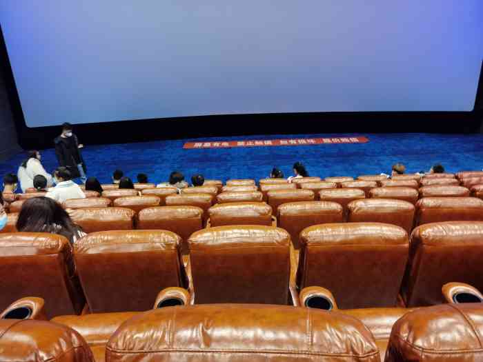 宁都奥园广场-"进入宁都奥园广场,映入眼帘的便是新开的一.