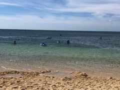 -Rizzan Sea Park Hotel Tancha Bay室内游泳池