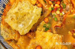 Spicy Braised Duck Feet with Luosifen (2 servings)