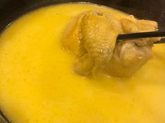 -鲜入围煮花胶鸡海鲜火锅