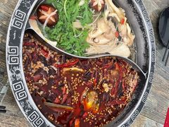 -销魂美蛙鱼头火锅(上海首店)