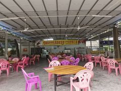 -姐妹四更烤猪店
