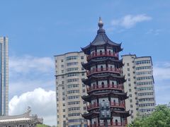 -绳金塔