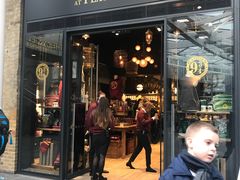 -九又四分之三站台哈利波特商店