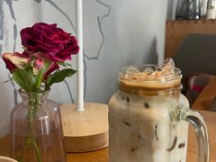 -花房咖啡 FLOWER YIN COFFEE