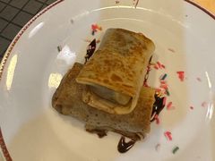 香蕉巧克力煎饼-老井俄式餐厅