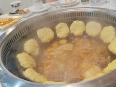 -哈尔滨烧烤·山河村铁锅炖(交大店)