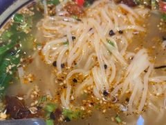 -云阿蛮云南生烫牛肉米线(奉贤路店)