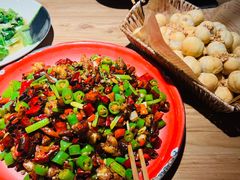 -先启半步颠小酒馆(常熟万达广场店)