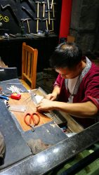 -凤凰县苗族银饰锻制技艺传习所