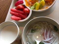 -云海肴·汽锅鸡·云南菜(天山百盛优客店)