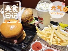 奶昔-The Habit Burger Grill 哈比特汉堡(复兴soho店)