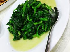 清炒豆苗-梅龙镇酒家(南京西路总店)