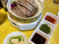 草原手把肉-德乐海蒙餐