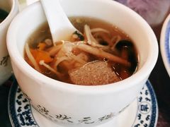 泉水竹笙菌菇汤-宁波状元楼酒店(和义路店)