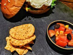 -HIGH FIVE哈福手工汉堡(桂林路店)