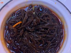 酸辣蕨根粉-鸣记脆皮烤鱼·海鲜烤鱼(三八广场店)