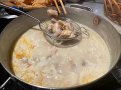 -尚尚仙·酸汤猪手·猪肚鸡火锅(华联万柳购物中心店)