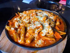 海鲜芝士炒年糕-MI WU FACTORY米屋美食工厂餐厅(绿地店)