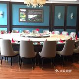 内外兼修的一家宴会酒店