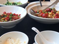 -鱼鲜饭香·招牌汽锅剁椒鱼头王