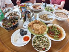 -芦茨金富饭庄·25年老字号·专做稻草鸡