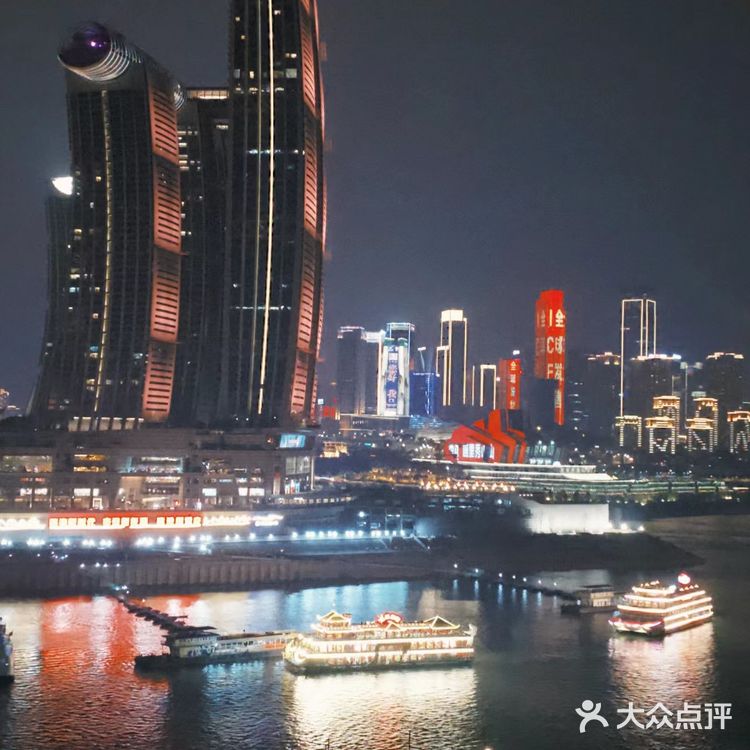 在南滨路绝美悬崖烤肉店