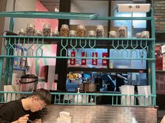 -肥汁米蘭香港米线(长宁来福士店)