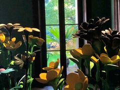 -Nathalie Djurberg与Hans Berg“牛皮纸包裹的月亮”-Prada荣宅当季展览