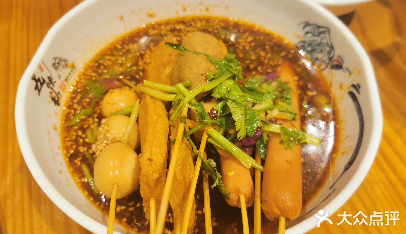 来五马街吃小吃吧!