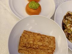 -品海楼·大连海胆锅贴馆(东港店)