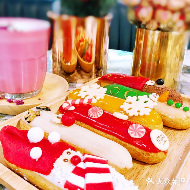 来自法国宝藏圣诞限定款泡芙VS你值得拥有🎄🤶[礼花][礼花][礼花]