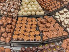 -Laderach 莱德拉(上海环贸iapm店)