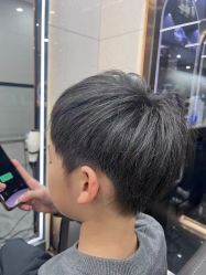 -七分屋LA·烫发·染发·剪发