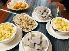 沙姜鸡脚-黄师奶甜品店