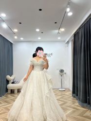 -予白婚纱礼服馆