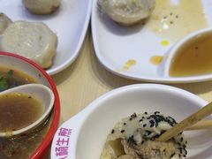 -小杨生煎(浦江欢乐颂店)